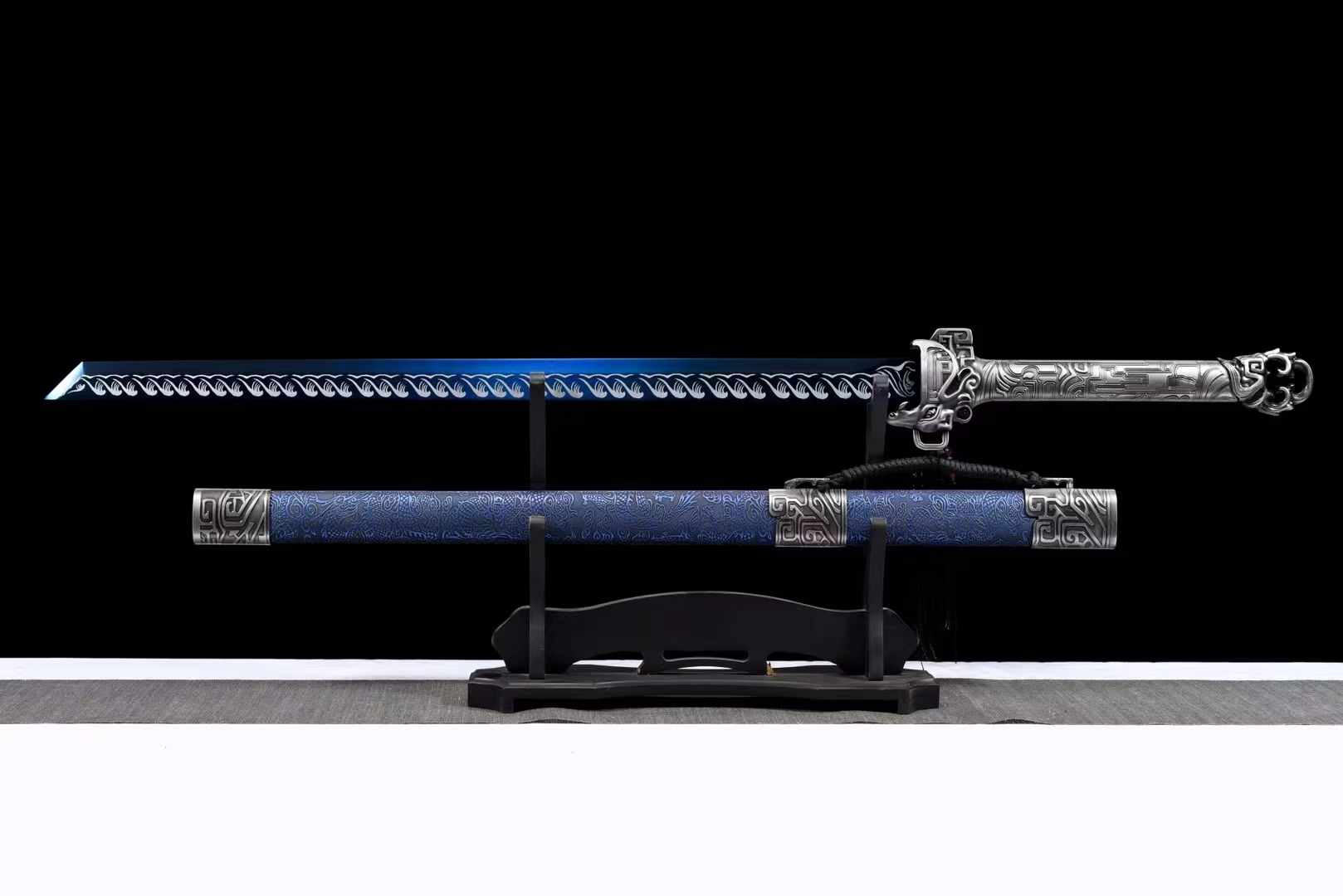 Handmade Chinese Sword With Thunder Tiger Tang Heng
