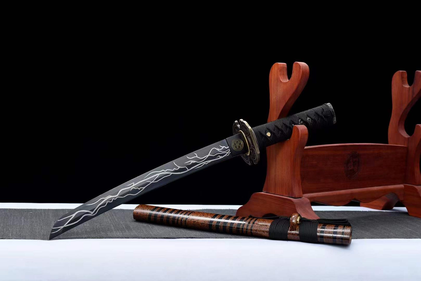 Hand Forged Japanese Tanto Storm Short Sword Manganese Steel Blackened blades