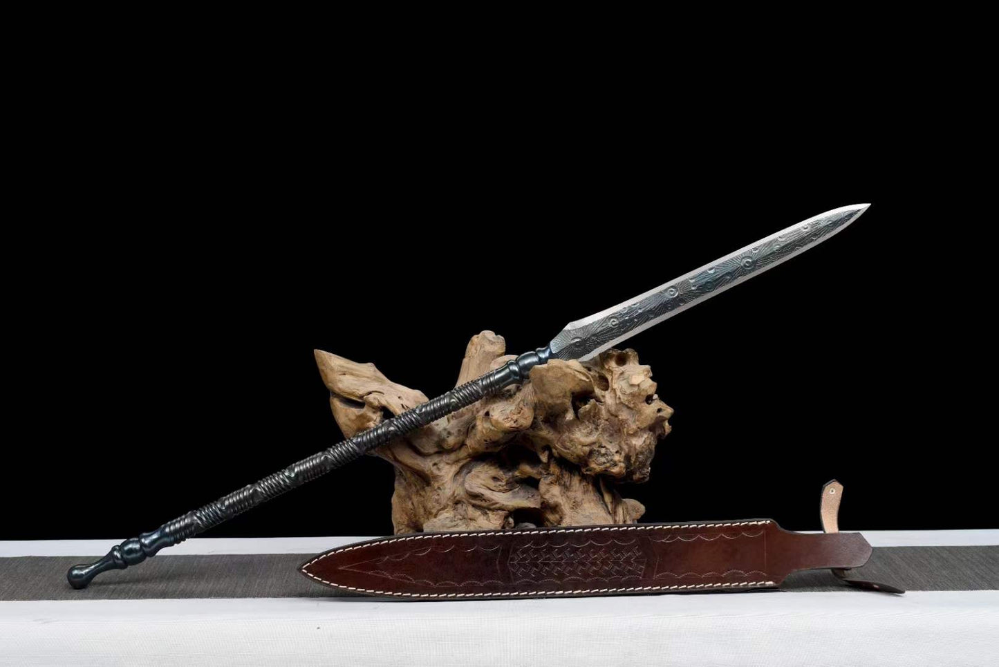 Handmade Overlord Gun Turn Pattern Steel One-piece forging